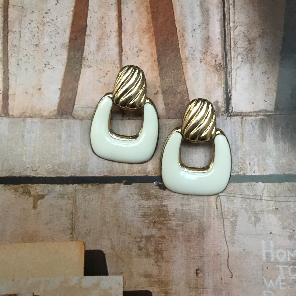 Vintage Style Stud Earrings